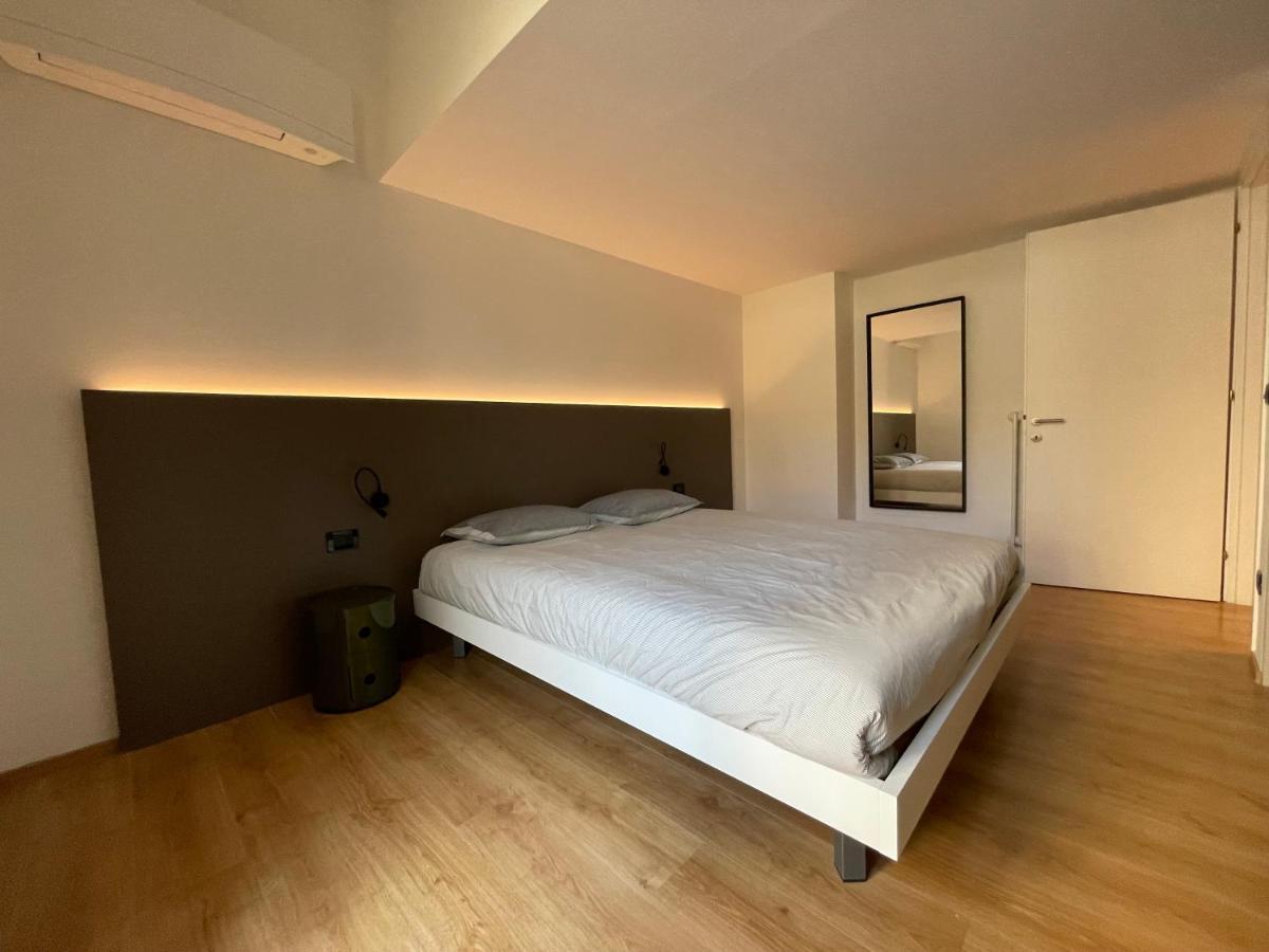 Lovely Loft Molo Menaggio Exterior photo